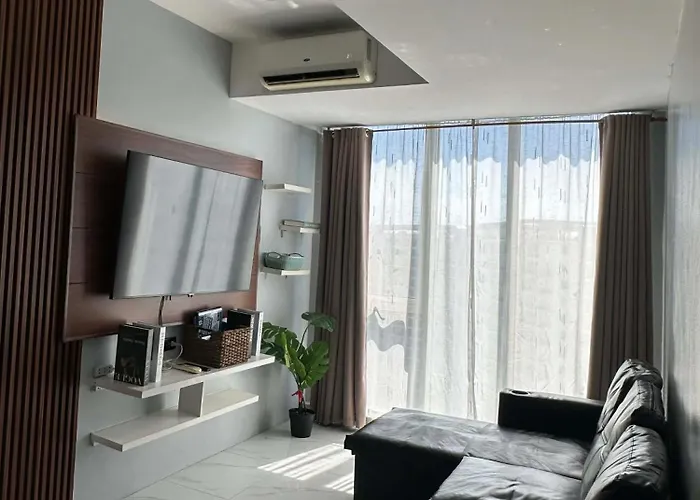 Penthouse In Azure - Near Airport Manila